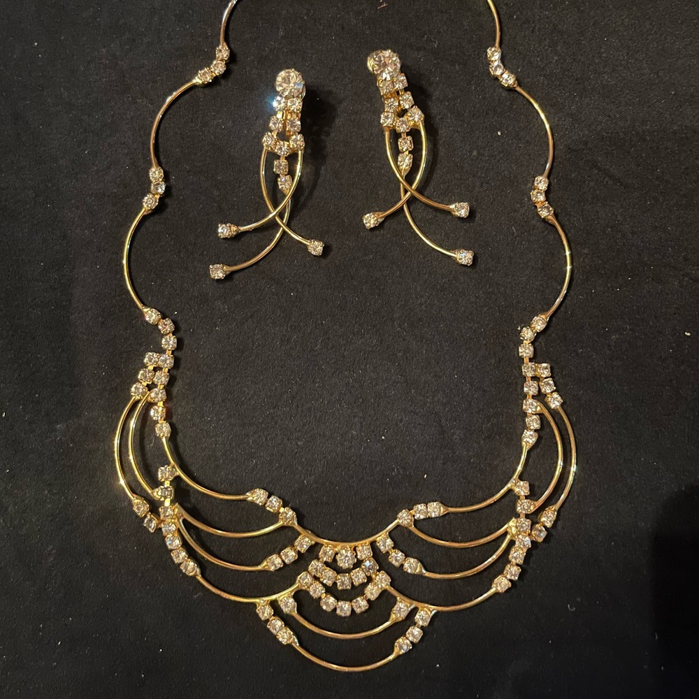 Vintage Gold Tone and Rhinestone Necklace and Earring Set